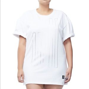 NWT WHITE SIZE 4/5 (XL-XXL) Good American Shirt